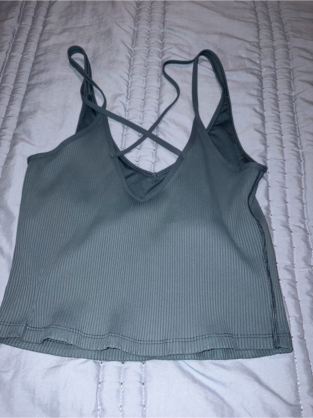 Vuori size Large Ribbed Crossback Crop Tank Top - Slate Green - Picture 2 of 4